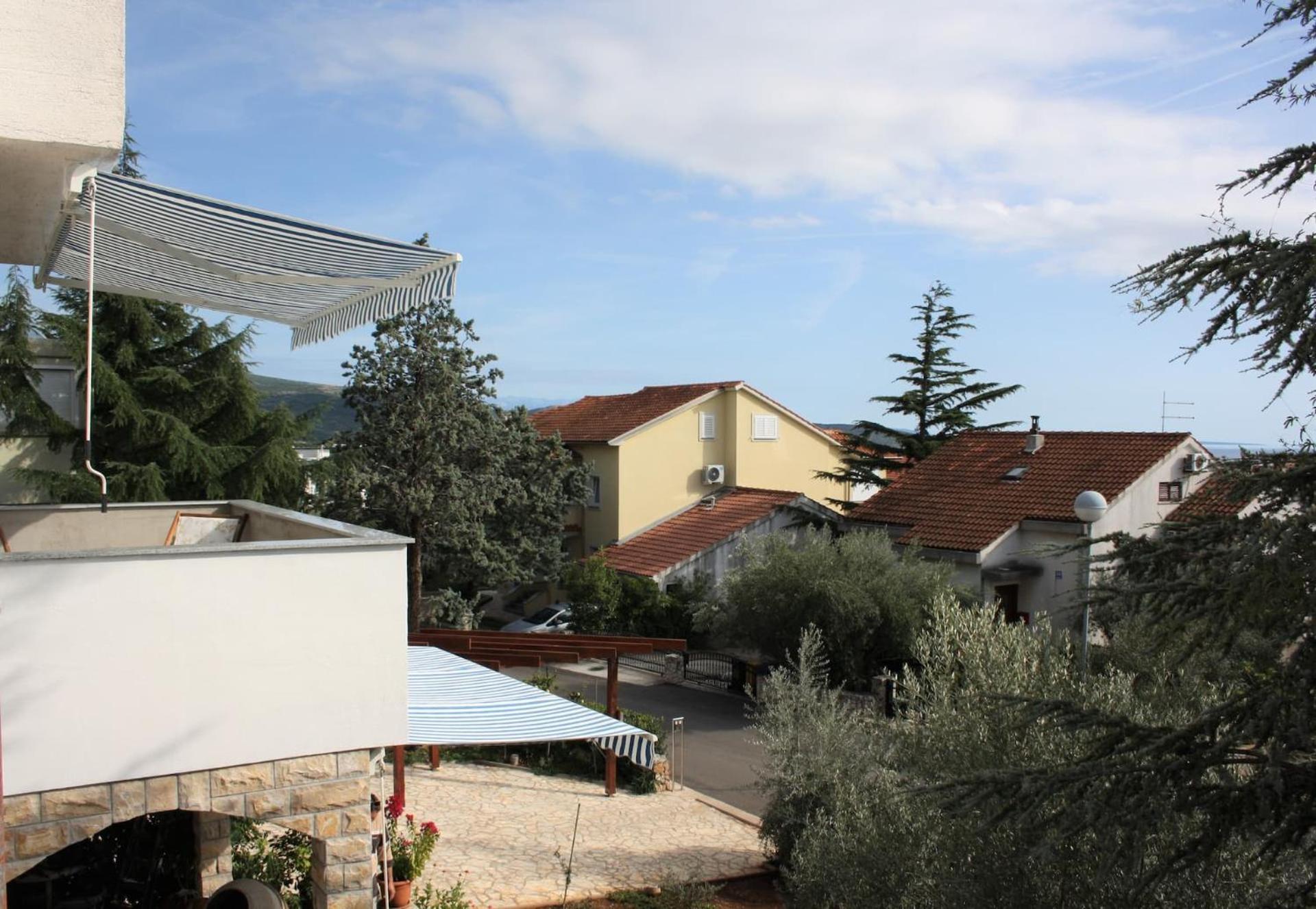 Family Apartments Viva Close To The Beach Крк Экстерьер фото